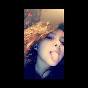 Meet your Posher, Iris